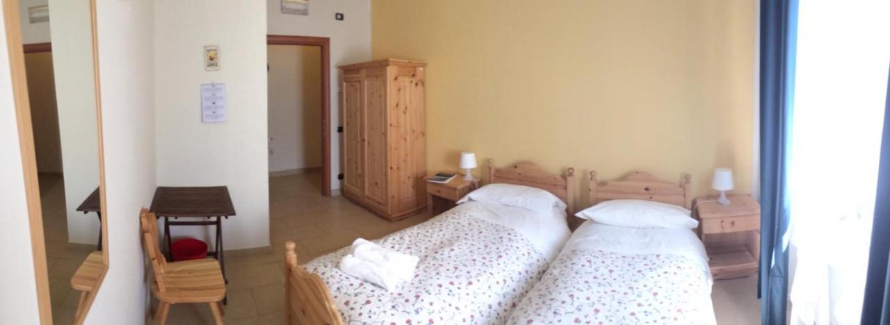 Hotel Il Rio Di Vorno Capannori Esterno foto
